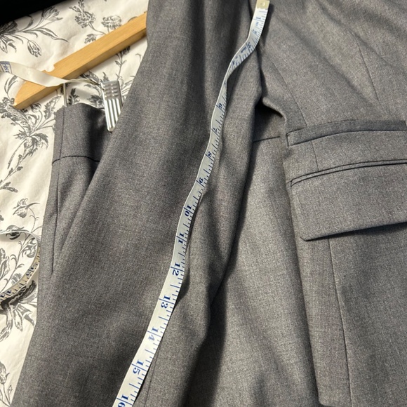 Mexx Grey Skirt Suit – Size 8 (Petite Fit) - Picture 5 of 7